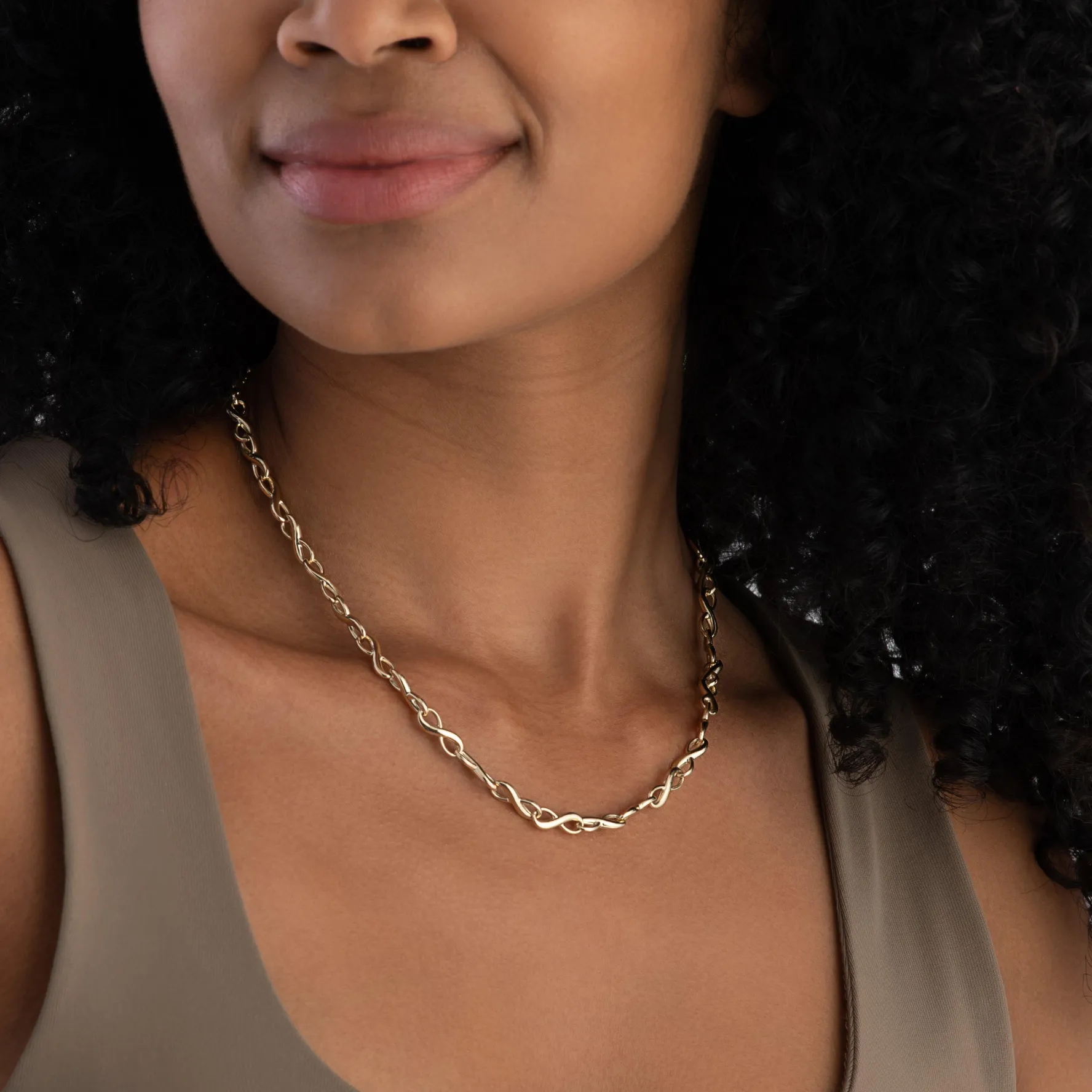 Beaverbrooks 9ct Yellow Gold Infinity Necklace