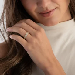 Beaverbrooks 18ct Yellow Gold Diamond 4mm Wedding Ring