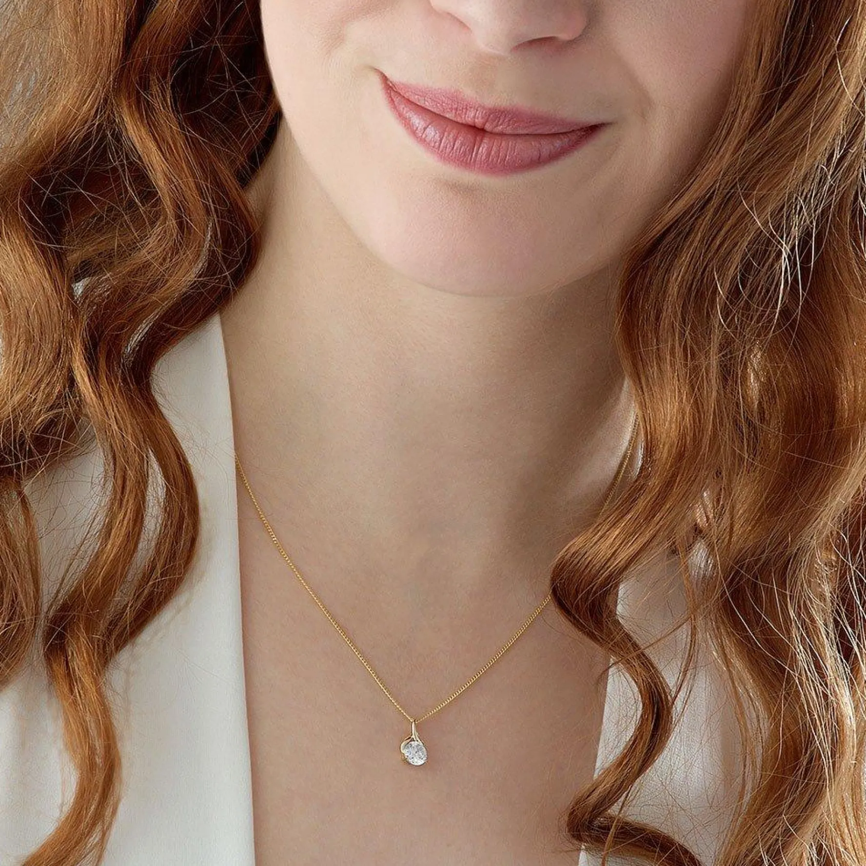 Beaverbrooks 9ct Yellow Gold Cubic Zirconia Pendant