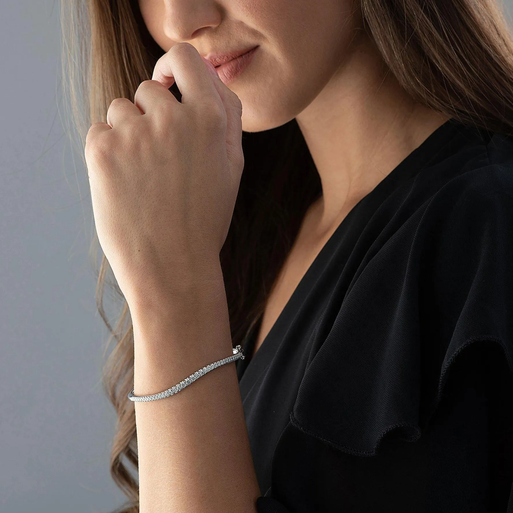 Beaverbrooks Essence 9ct White Gold Diamond Bangle