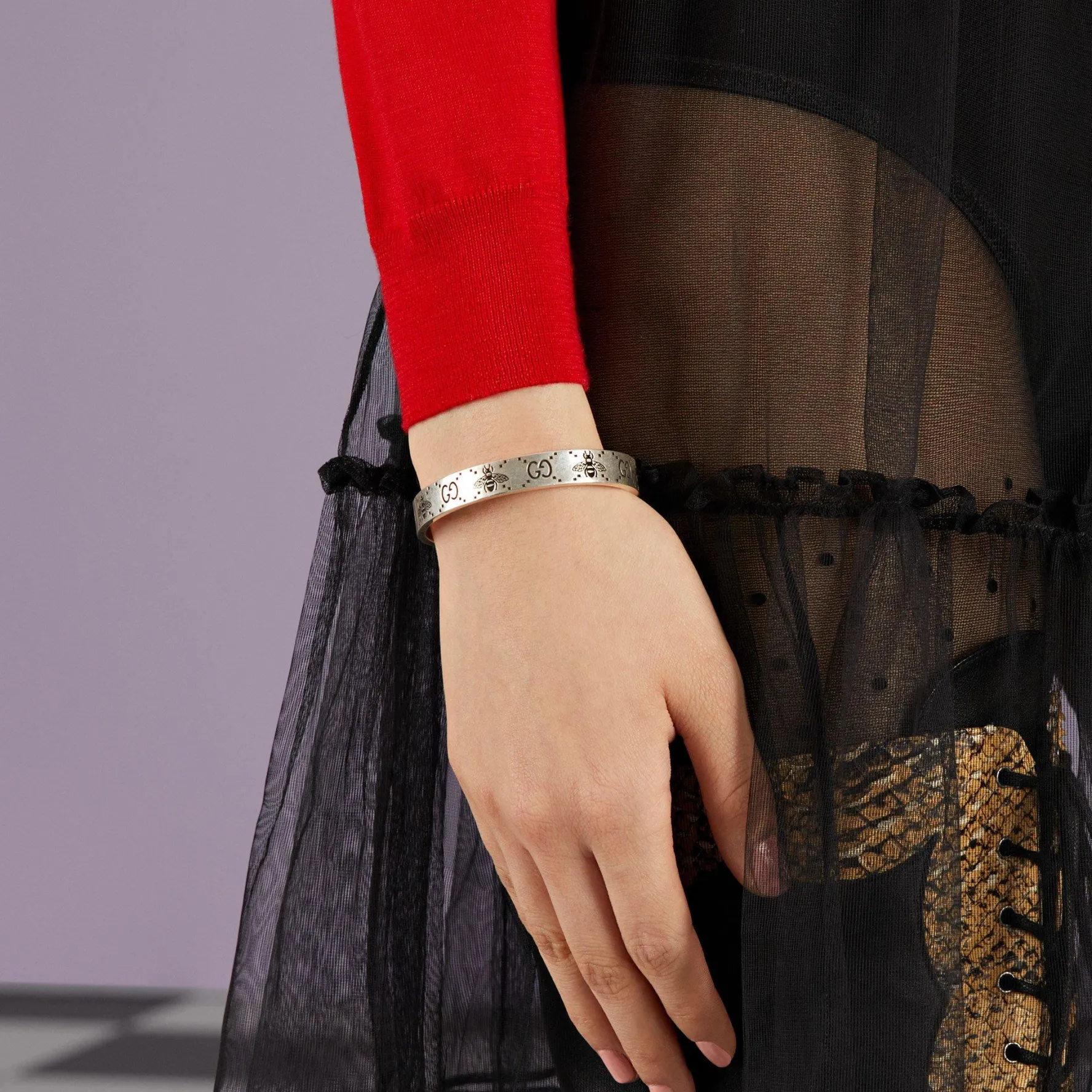 Gucci Signature Silver Bee Bangle