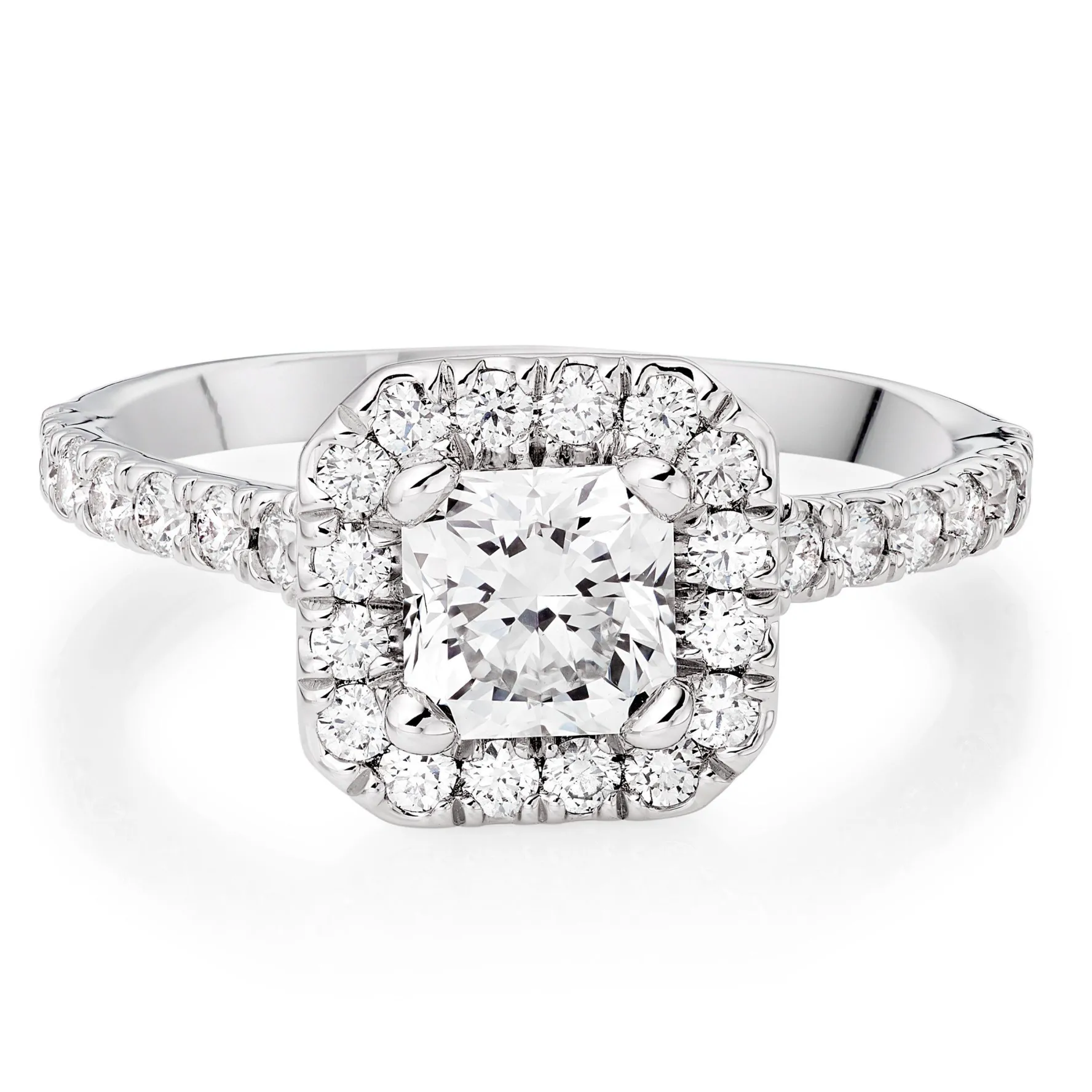 Hearts On Fire Transcend Platinum Diamond Halo Ring