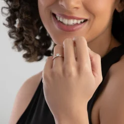 Hearts On Fire Vela Platinum Diamond Solitaire Ring