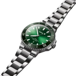 Oris Aquis Date 43.5mm Automatic Watch