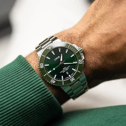 Oris Aquis Date 43.5mm Automatic Watch