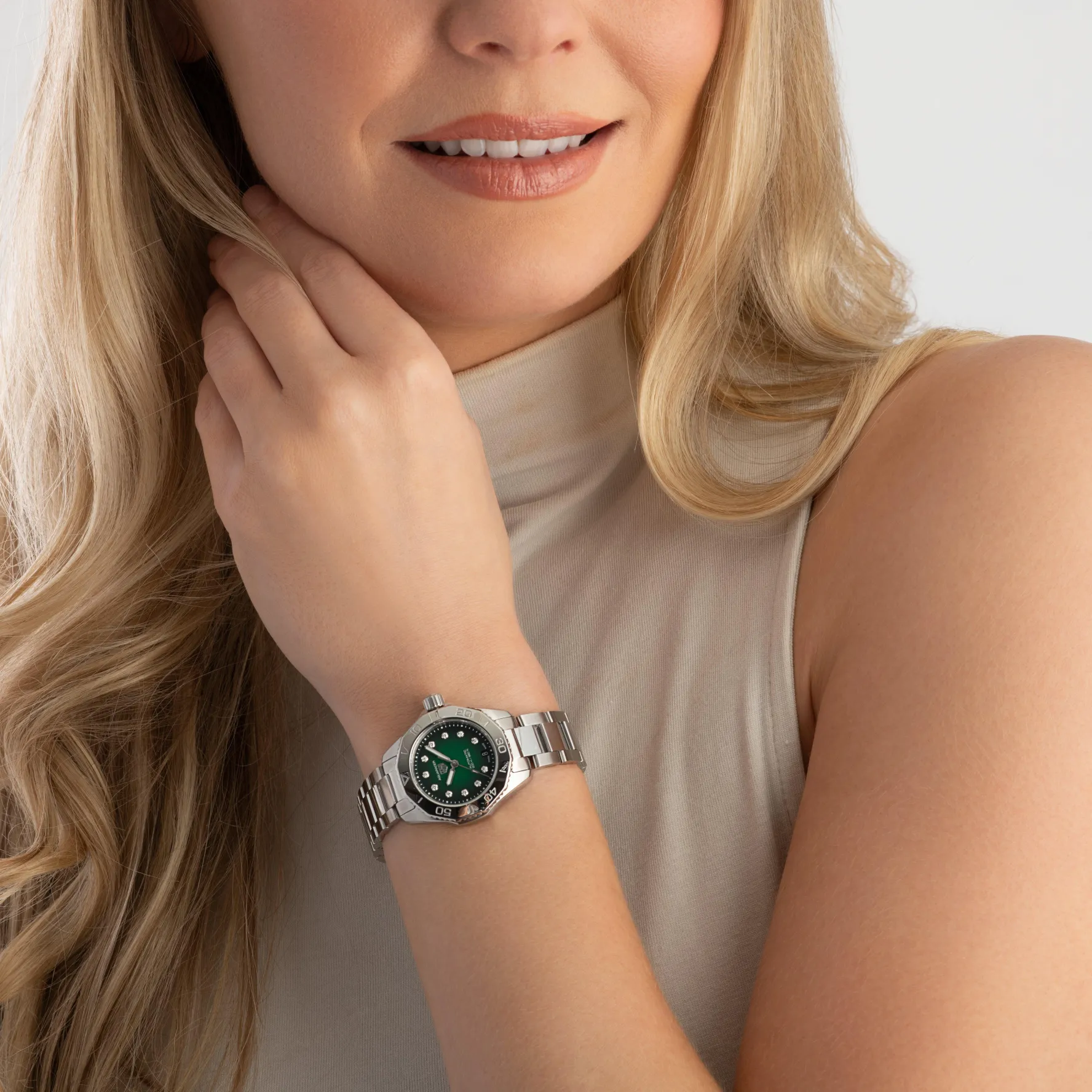 TAG Heuer Aquaracer Professional 200 30mm Diamond Automatic Ladies Watch
