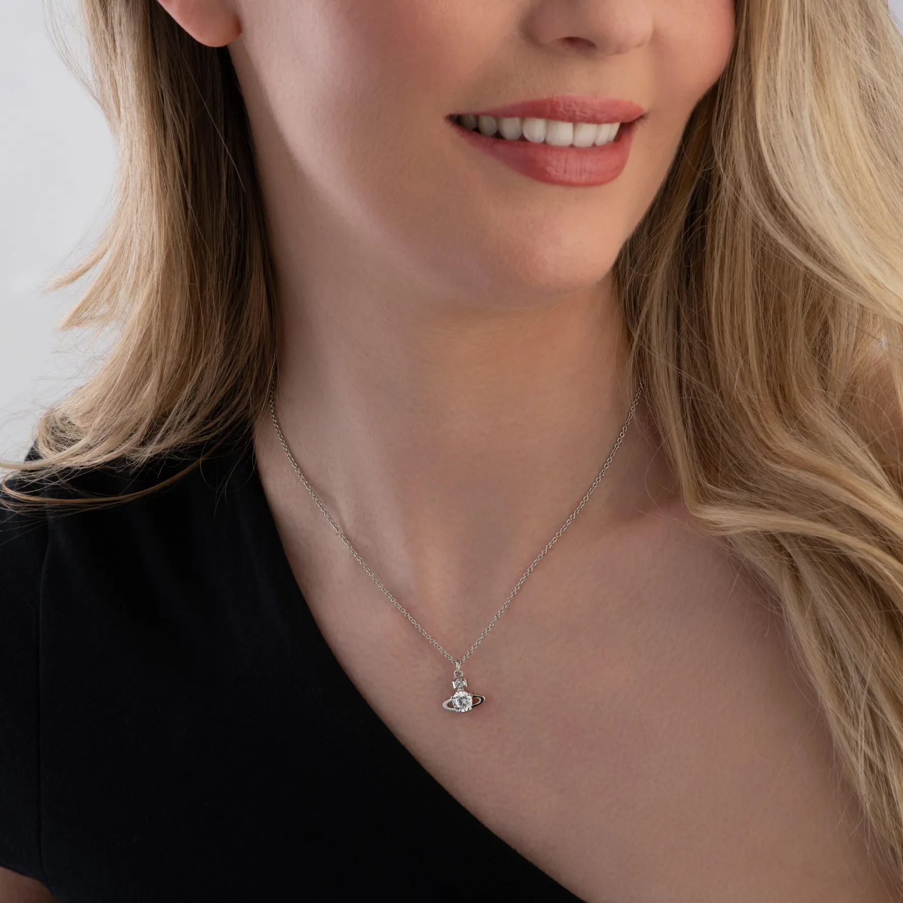 Vivienne Westwood Reina Pendant